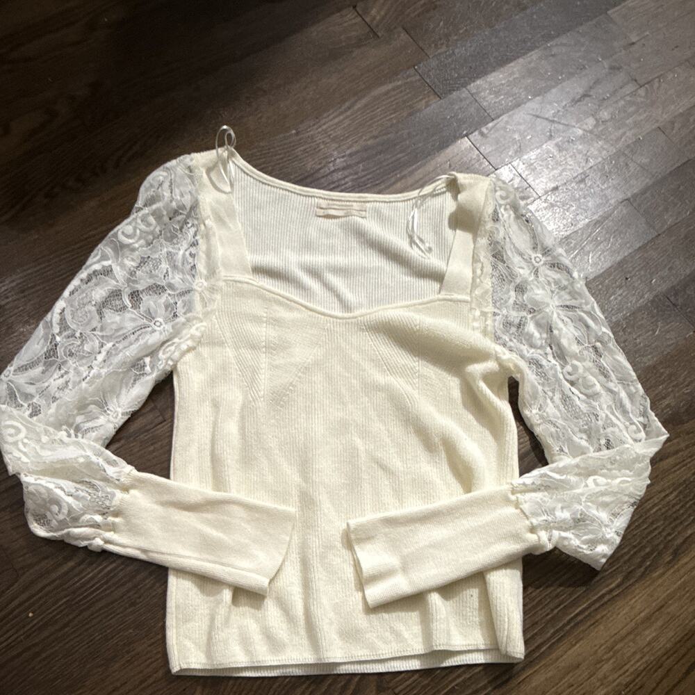 Anthropologie Cream Lace Sleeve Square Neck Top Women’s Medium